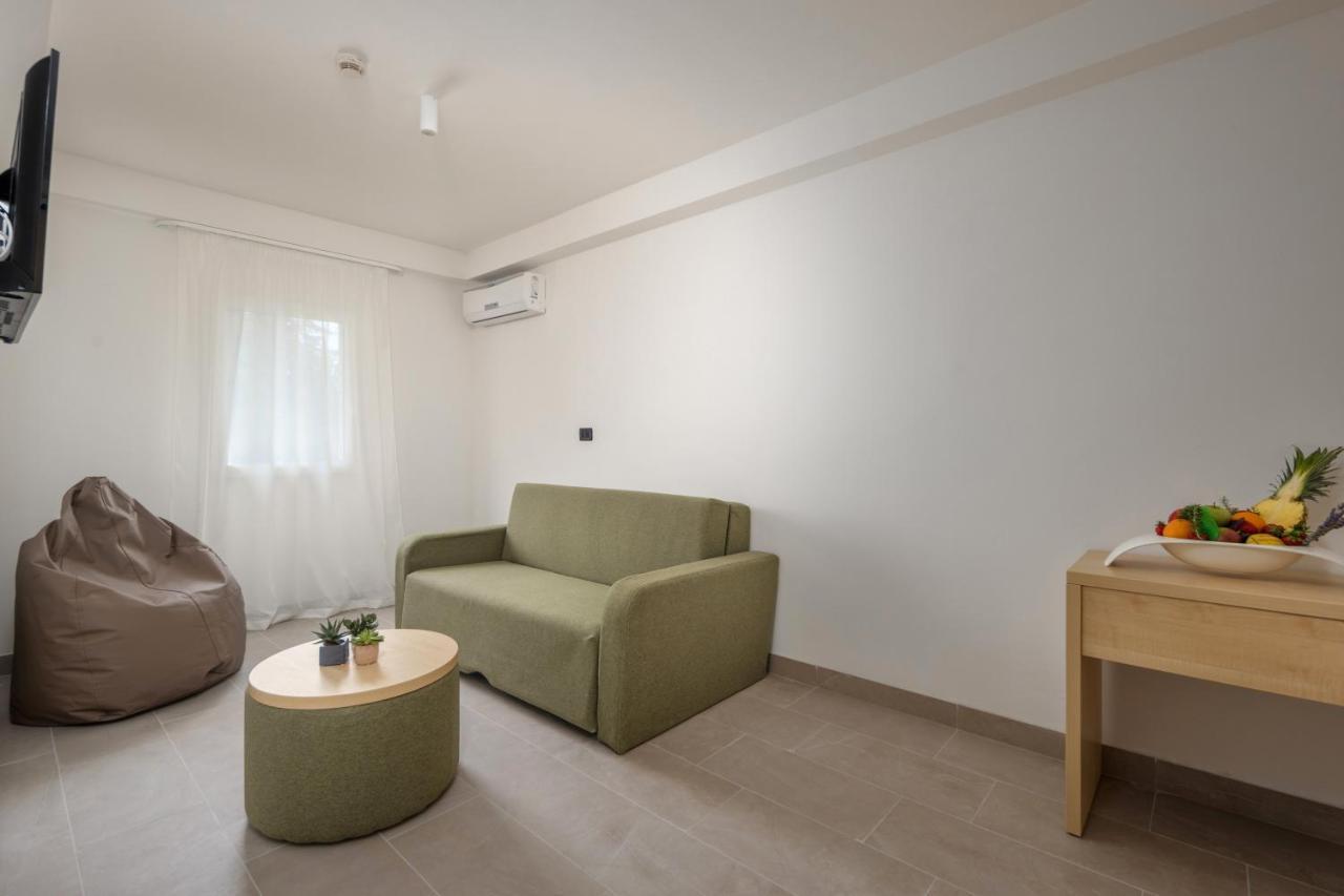 Delfin Hotel 3*
